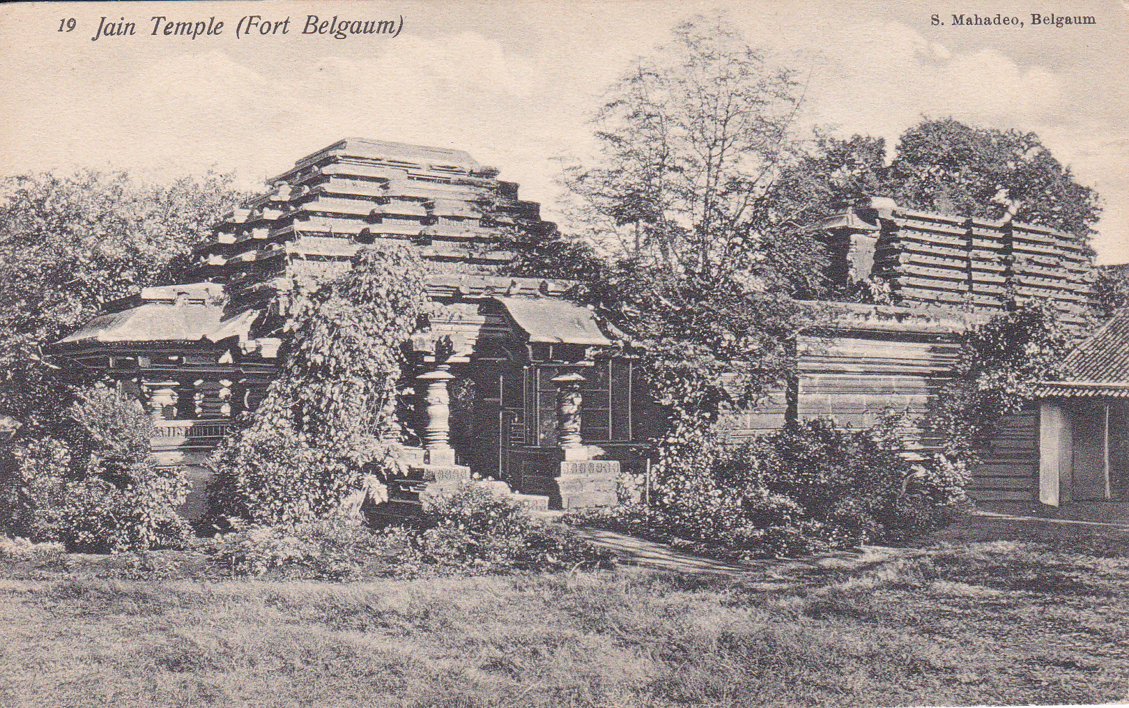 fort-belgaum-jain-temple