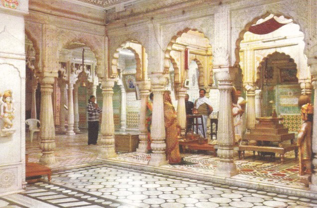 calcutta-pancayati-jain-temple-lower-level