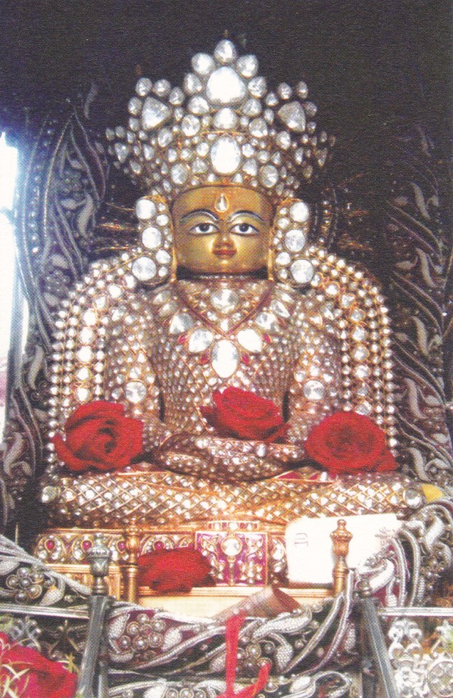 jina-dharmanatha-cacutta-panchayati-jain-temple