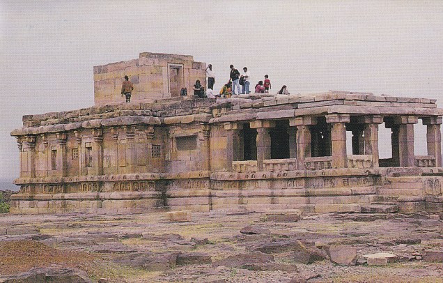 meguti-jain-temple-aihole-aryapura-jainism-postcard