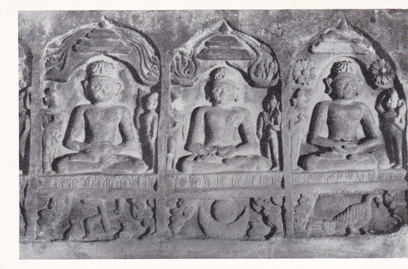 Khandagiri Jain Cave 9 Suparsva Chandraprabha Pushpadanta Jinas